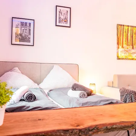 Apartment #222 Modernes Im Herzen Von